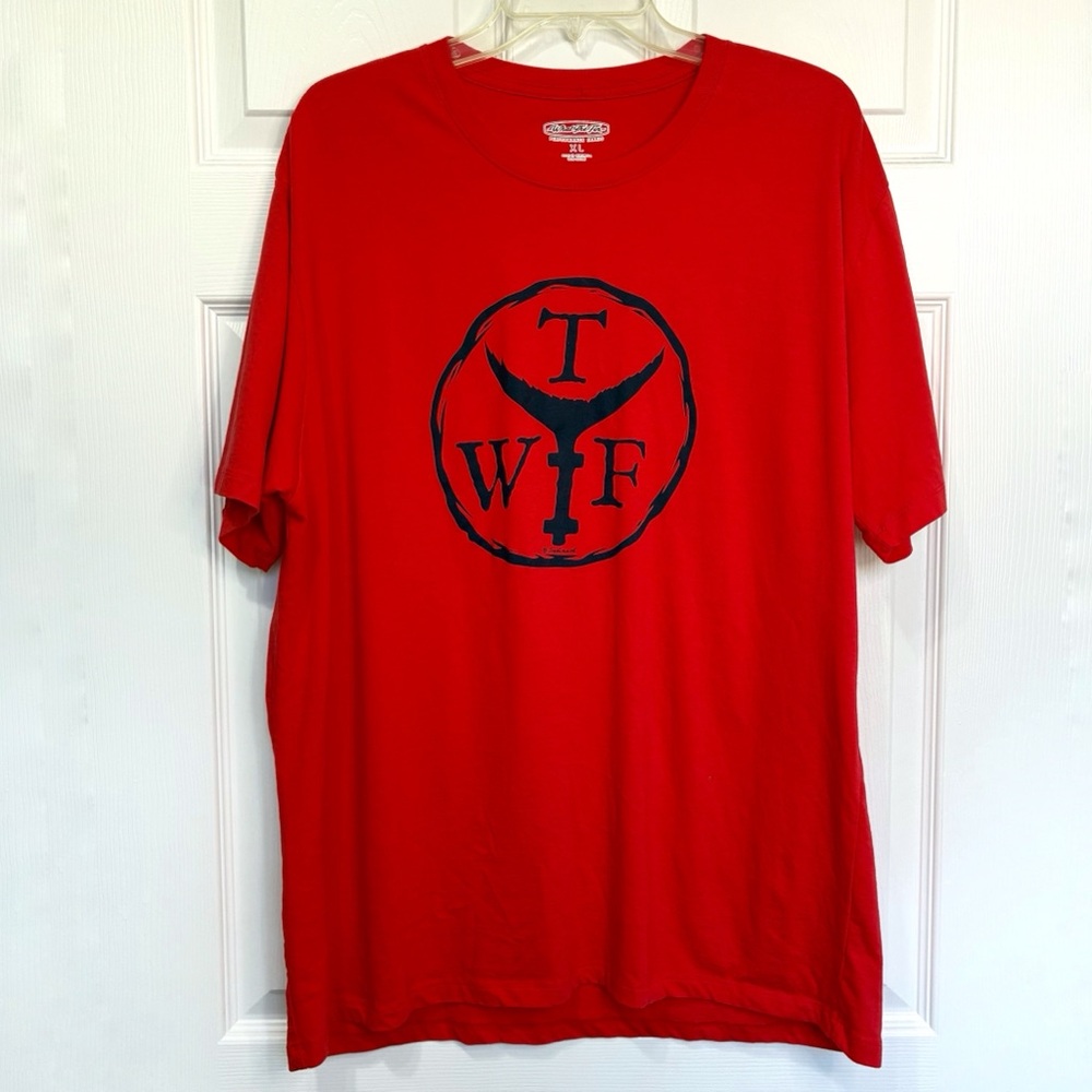 What The Fin WTF T-shirt Men’s XL Performance Fabric Graphic Print Red Fishing